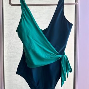 Summersalt Perfect Wrap One-Piece in Seaglass/Seaweed Size 10